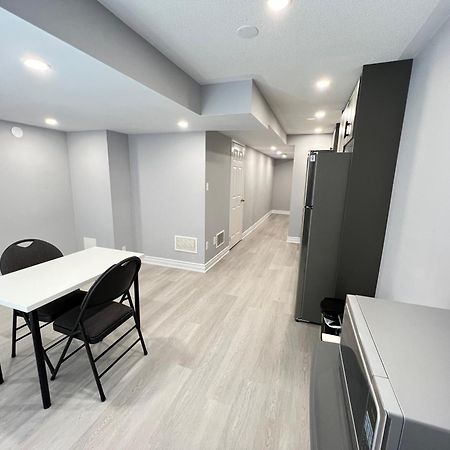 Beautiful 3-bedroom&3-bathroom holiday home-Mississauga Chambre photo