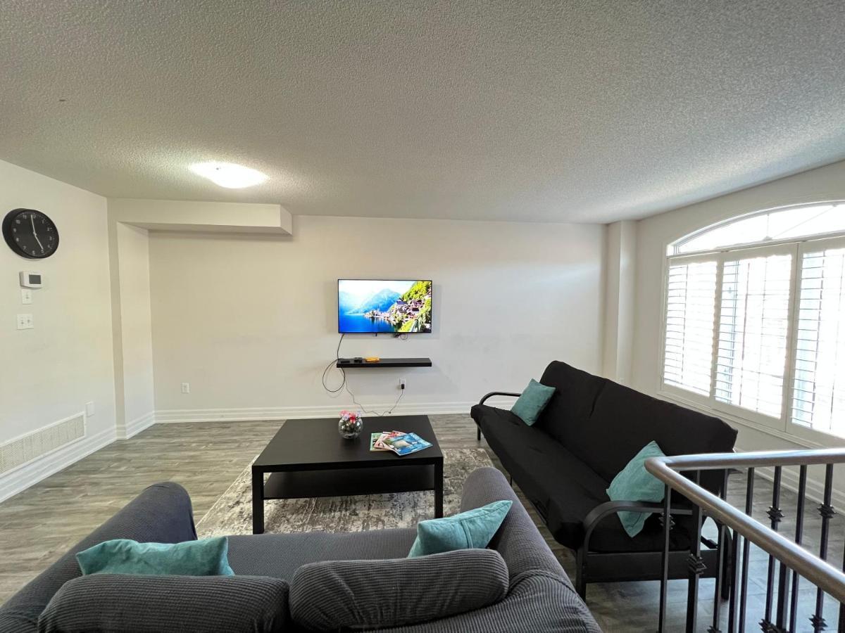 Beautiful 3-bedroom&3-bathroom holiday home-Mississauga Extérieur photo