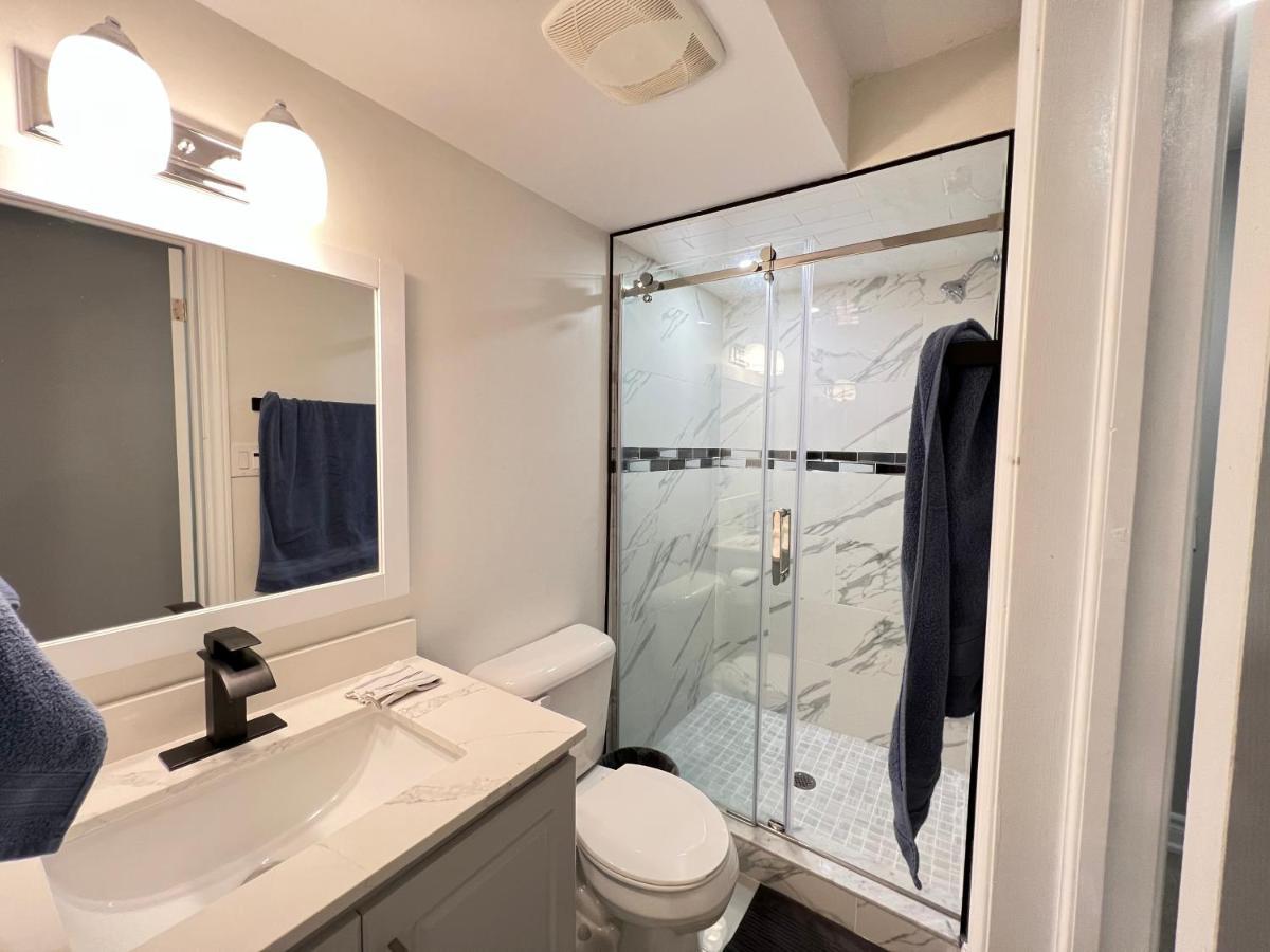 Beautiful 3-bedroom&3-bathroom holiday home-Mississauga Extérieur photo