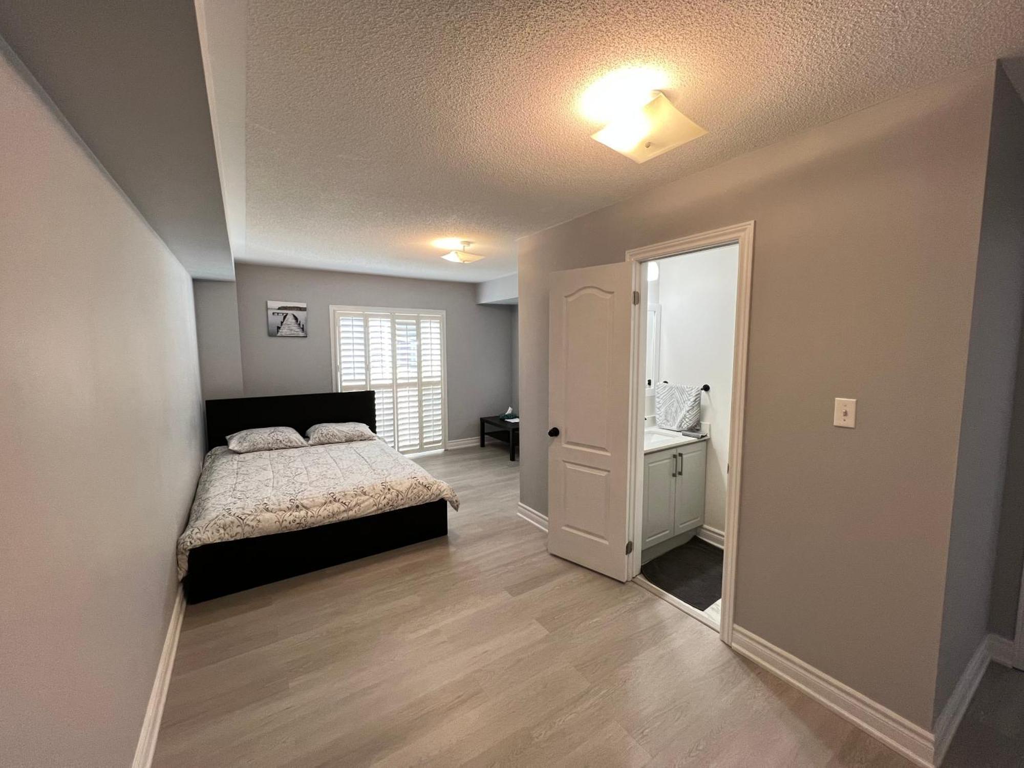 Beautiful 3-bedroom&3-bathroom holiday home-Mississauga Chambre photo